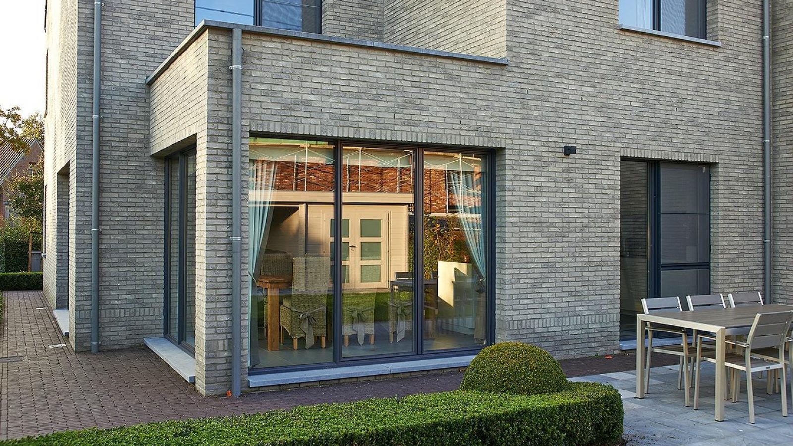 hoogstraten-10-18